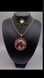 14kt gold ice chain and double picture pendant